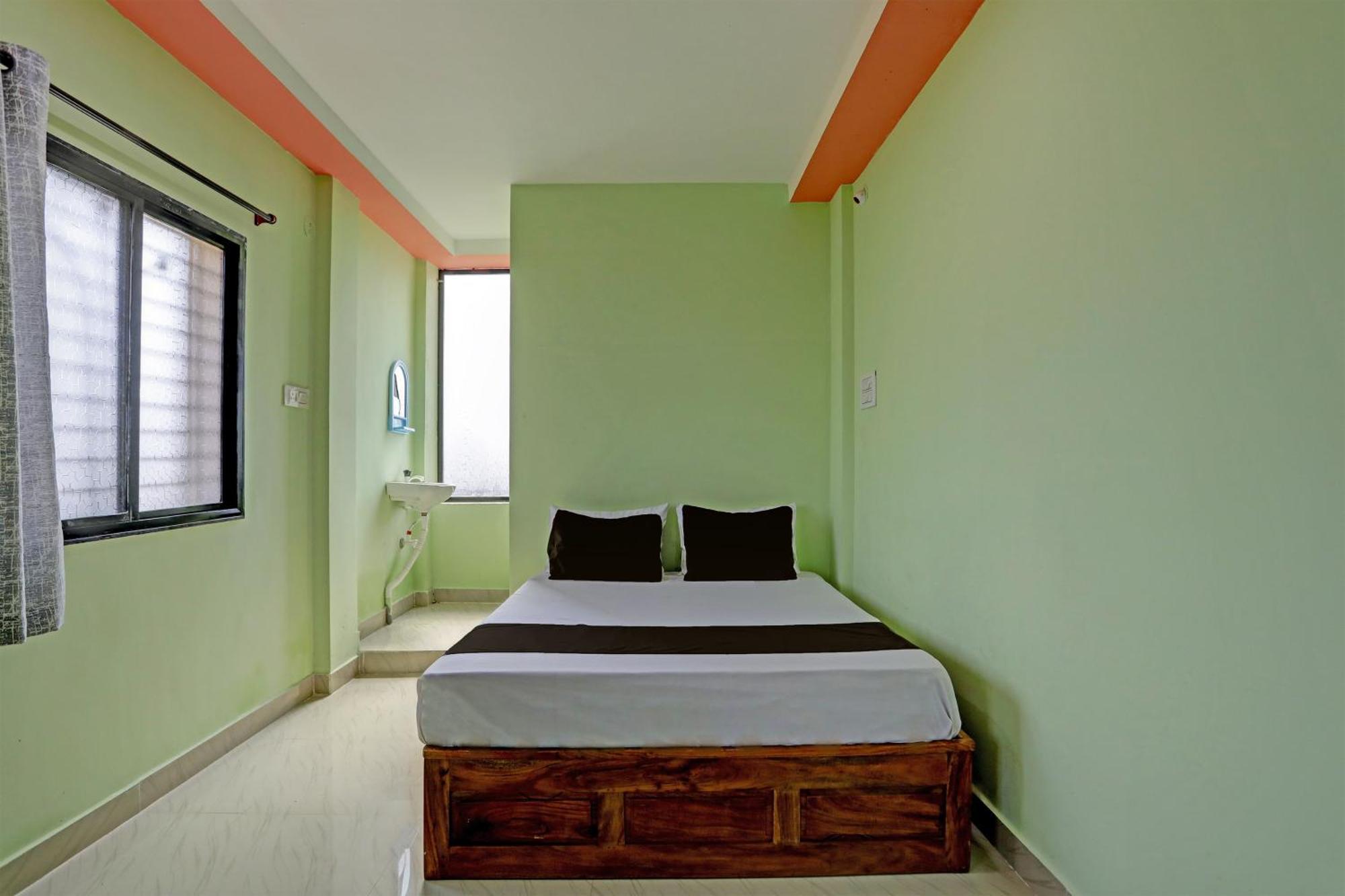 Spot On Hotel Leo Star Chandrapur Εξωτερικό φωτογραφία