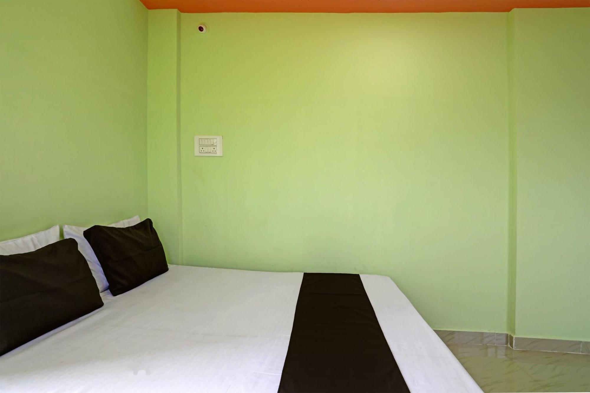 Spot On Hotel Leo Star Chandrapur Εξωτερικό φωτογραφία